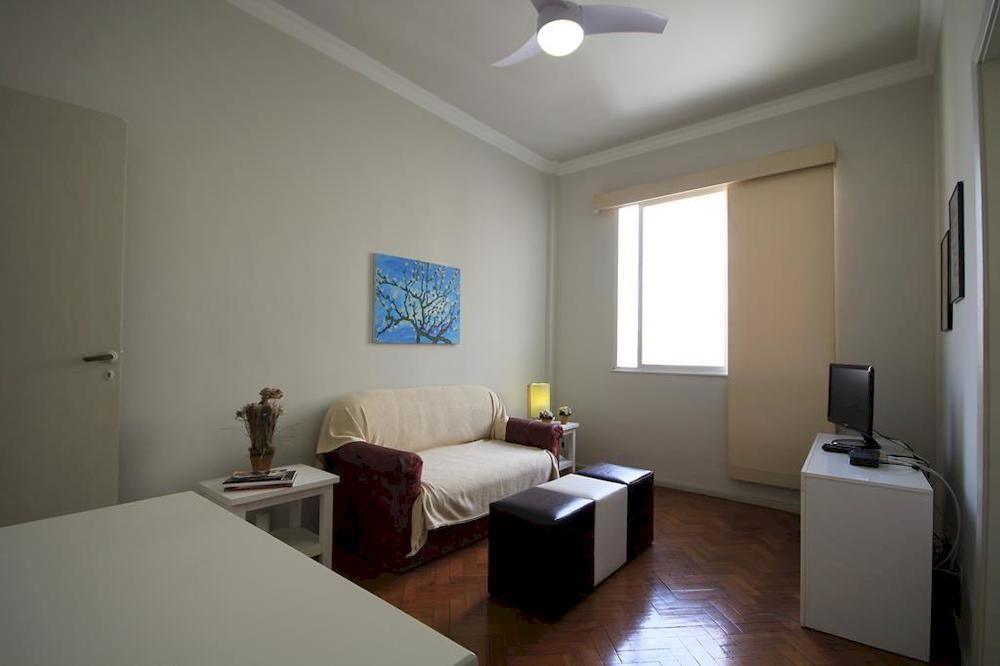 Ferreira 1210 * Rio de Janeiro