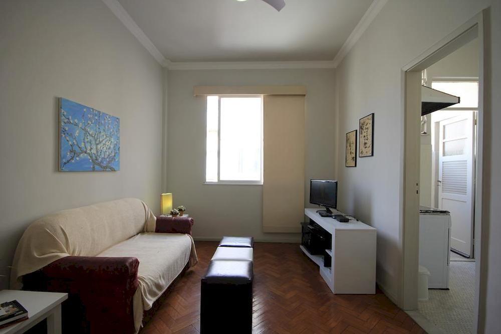 Ferreira 1210 * Rio de Janeiro