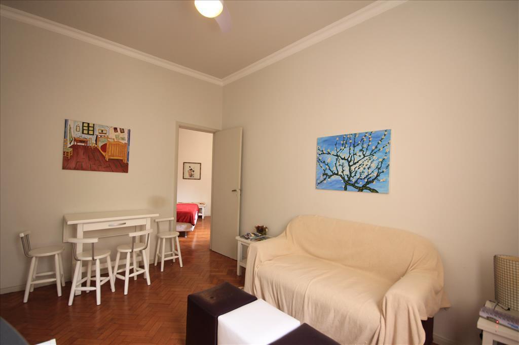 Apartamento Ferreira 1210 *